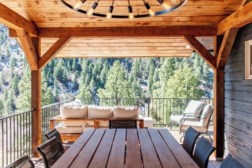 Breathtaking View 12 Min to Downtown