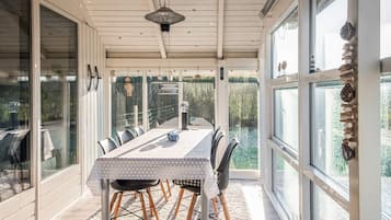 Hus | Udsigt fra overnatningsstedet