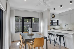 Apartment | Private kitchen - Family Retreat With Balcony and Courtyard (Adelaide)