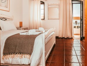 2 bedrooms, iron/ironing board - Beach Villa in Altura for Family (Castro Marim)