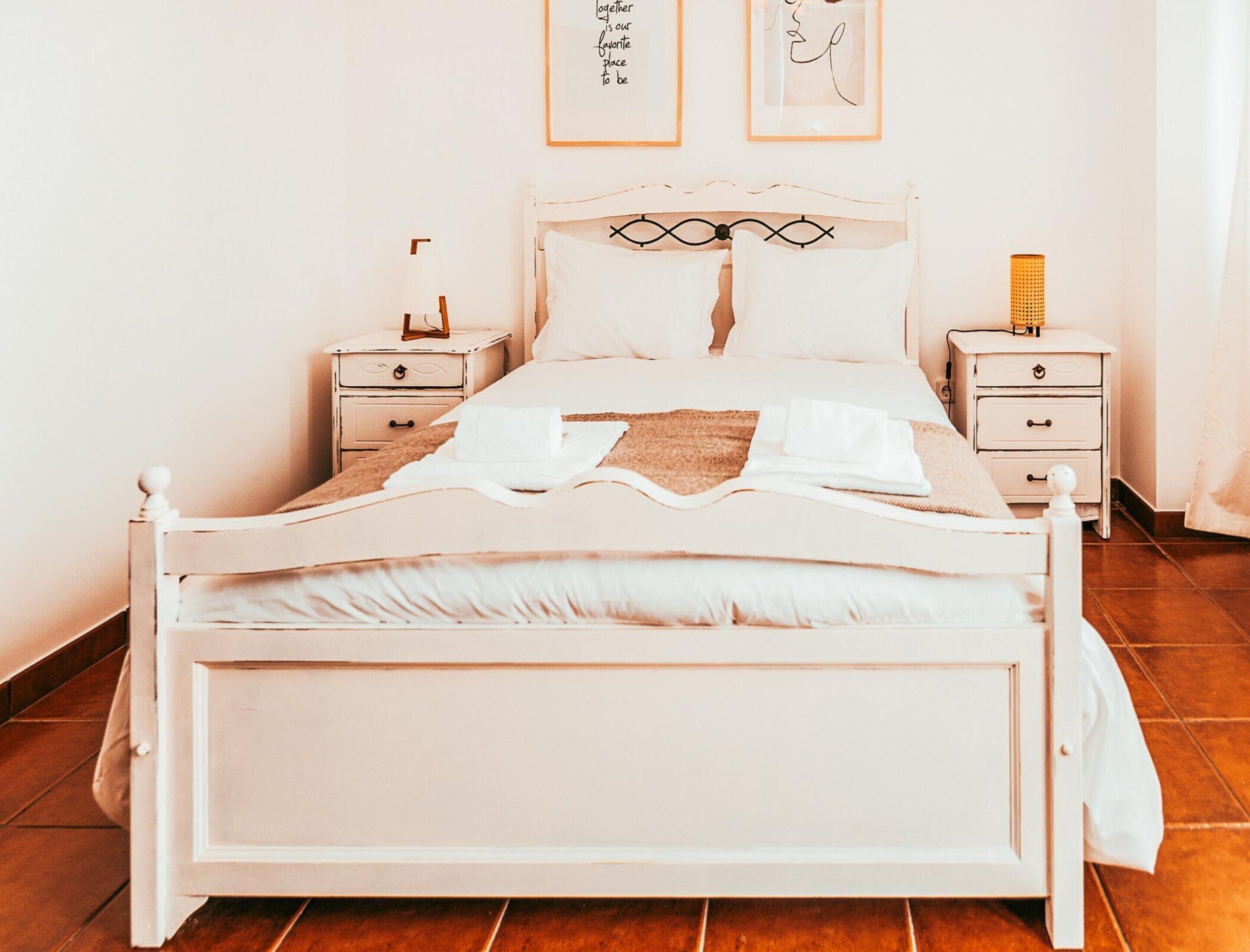 2 bedrooms, iron/ironing board