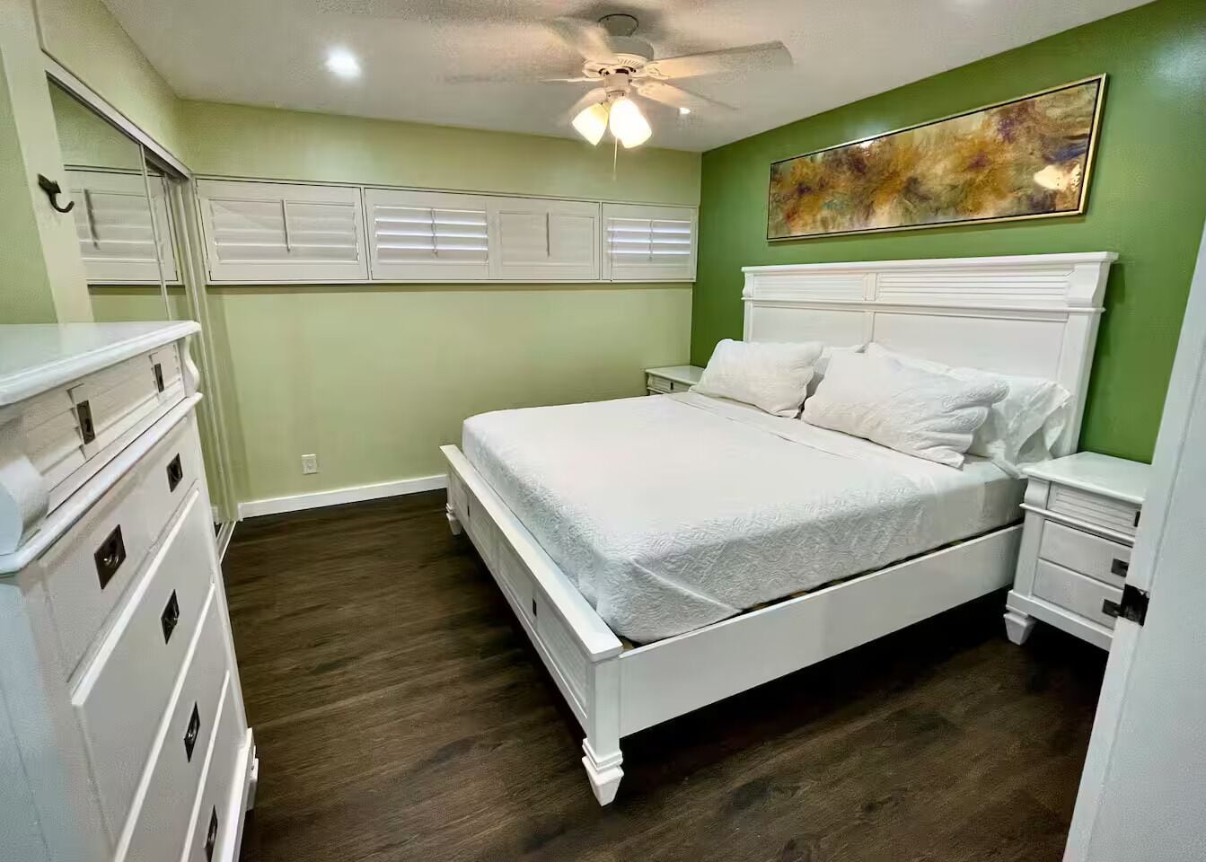 1 bedroom, in-room safe, iron/ironing board, free WiFi