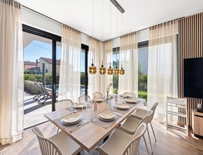 House | Dining - Modern Villa With Private Pool, Sleeps 8 (Novigrad)