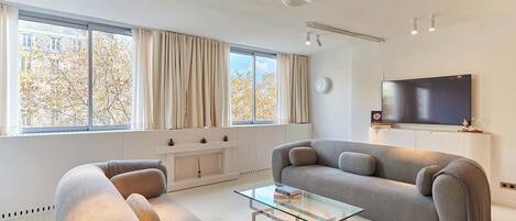 Apartment | Living area