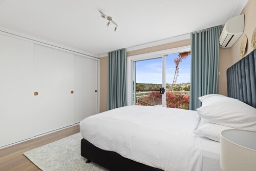 Spacious 3-bed Duplex in Leafy Seaforth