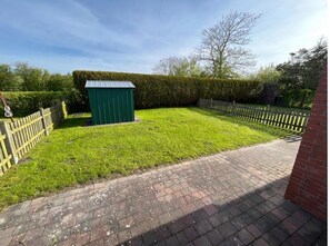 Bungalow | Garden - Bungalow in Strandnaehe, Dornumersiel (Dornum)