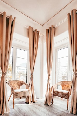 Living room - Spacious 7-room Apartment in Lisboa (Lisbon)