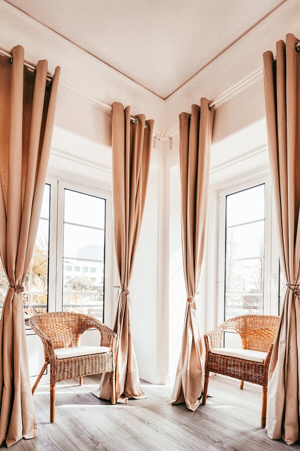 Apartment | Living room - Spacious 7-room Apartment in Lisboa (Lisbon)