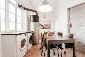 Apartment | Dining - Spacious 7-room Apartment in Lisboa (Lisbon)