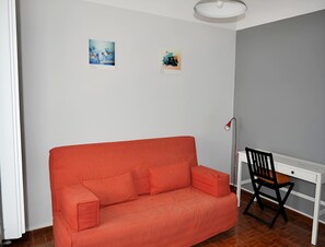 House | Living room - Apartment Near Roman Temple (Évora)