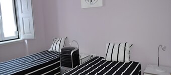 Apartment Near Roman Temple