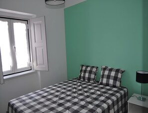 Hus | 2 soverom og strykejern/-brett