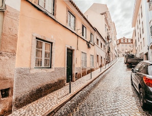 Apartment | Exterior - Modern & Historic Apartment in Lisbon (Lisbon)