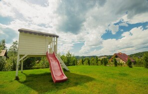 House | Garden - A Comfortable House in Kashubia for 5 People (gmina Stężyca)
