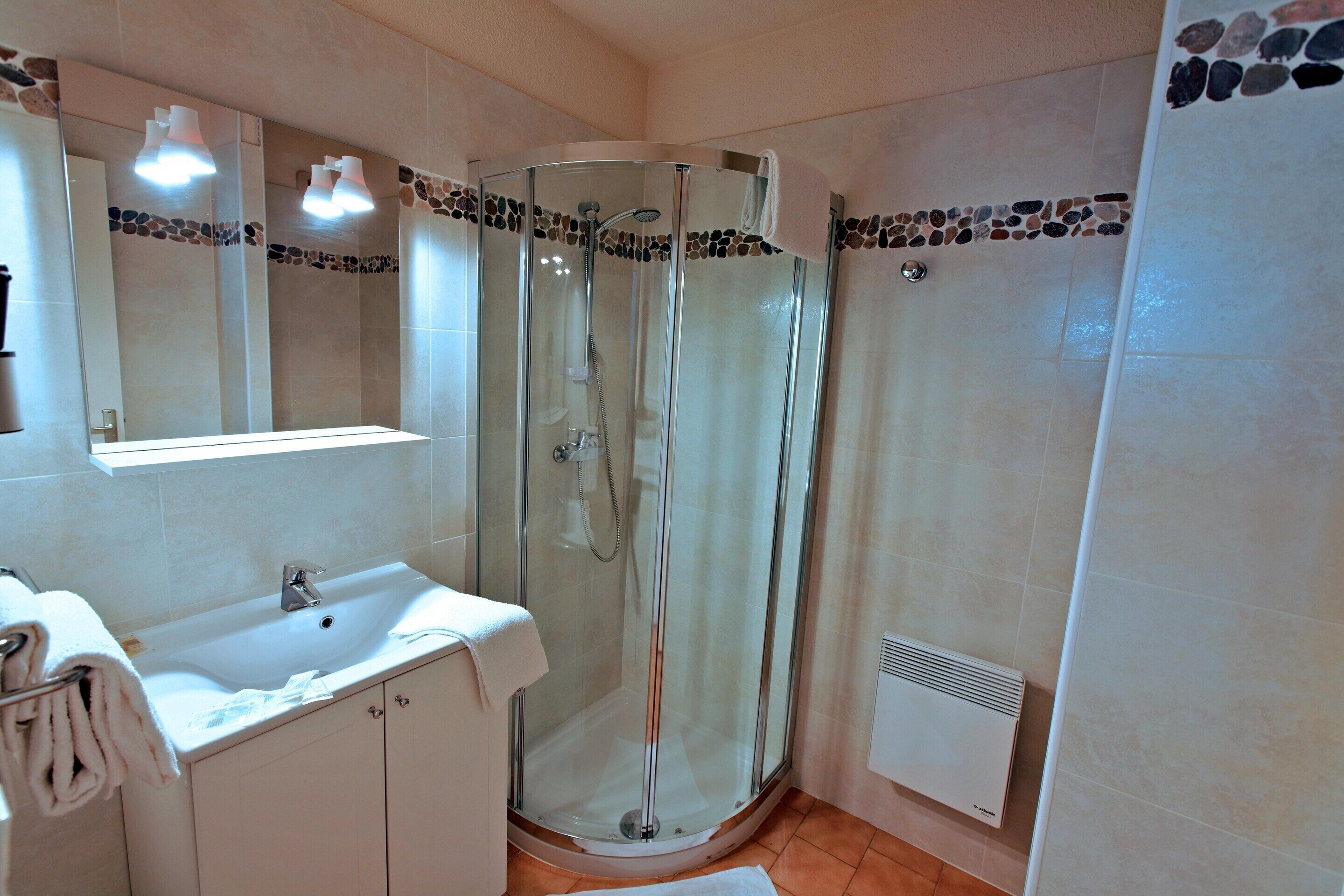 Apartment | Bathroom