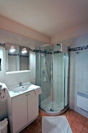 Apartment | Bathroom - Corsican Coastal Apartment for 4 (L'Île-Rousse)