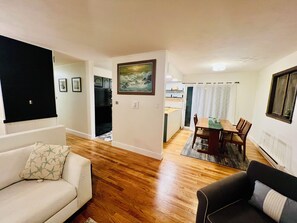 Una Smart TV, libros