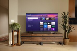 Interior - 3BR Home Near Six Flags, MGM, BDL, great location (Suffield)