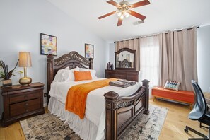 3 bedrooms, iron/ironing board, free WiFi, bed sheets - 3BR Home Near Six Flags, MGM, BDL, great location (Suffield)