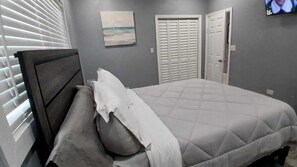 1 bedroom, in-room safe, iron/ironing board, free WiFi - Stylish Unit, 1 Min from GHB Airport (Governor's Harbour)