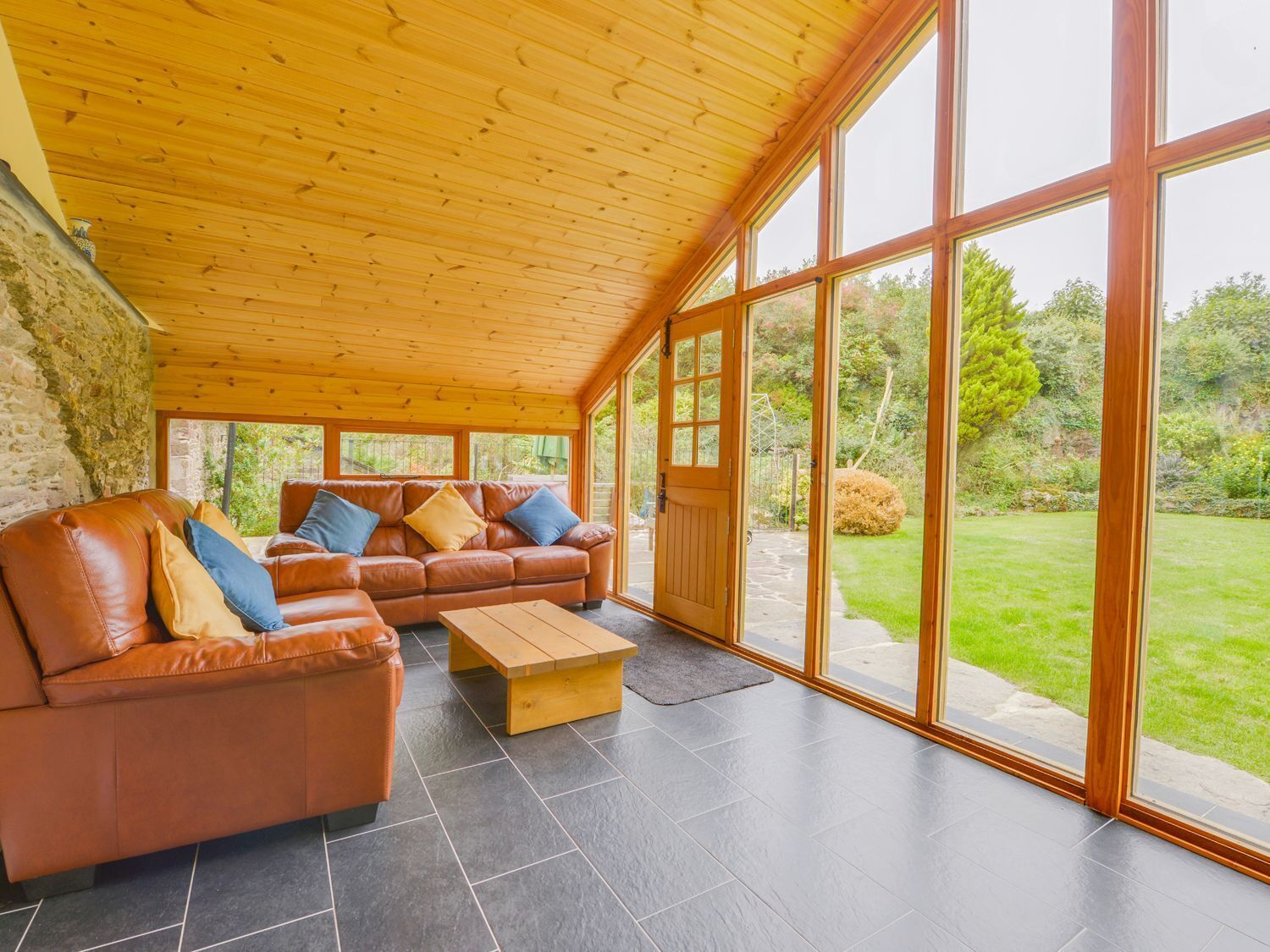 The Cider Barn At Home Farm, Pet Friendly, With Open Fire In Wembury - Plymouth