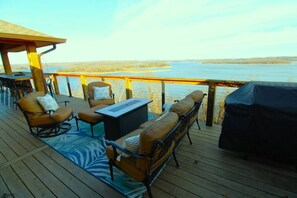 Terrace/patio - Skytop - Hands down the best view on Beaver Lake (Rogers)
