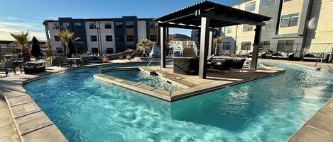 Inomhuspool och uppvärmd pool