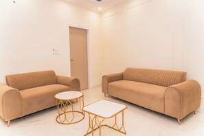 Interior - Cozy 4-bedroom cottage in enchanting Gurugram with AC,swimming pool,open bar,dj (Gurugram)
