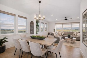 Dining - Modern retreat with panoramic Bridger Range views (Belgrade)