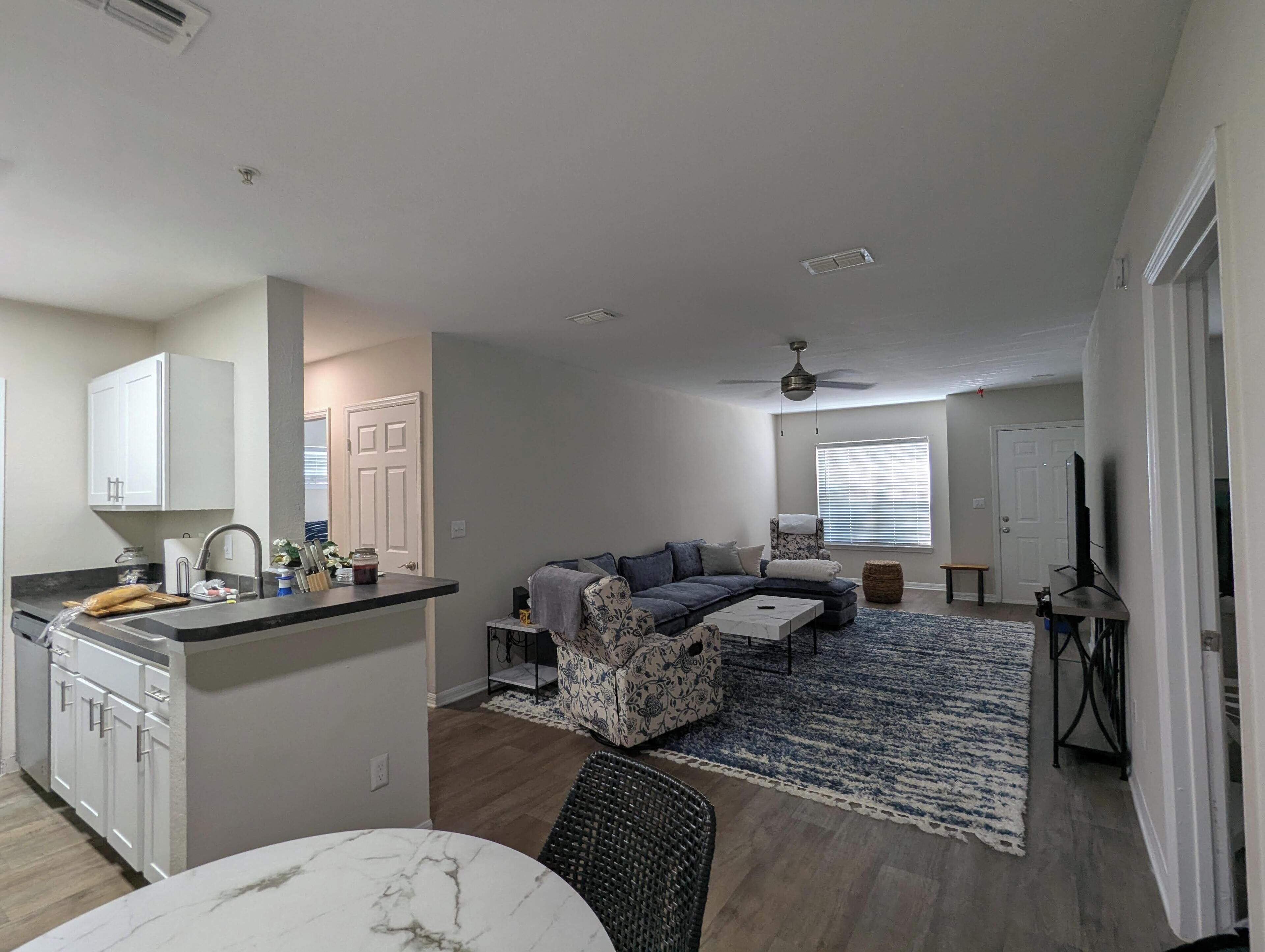 Living Room |Kitchen|Dining Room
Couch-Air conditioning-Heating-TV