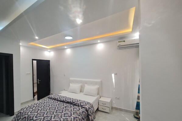 Fer et planche à repasser, Wi-Fi, draps fournis