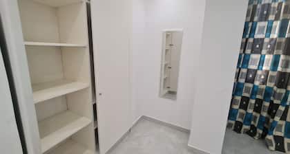 BEDROOM SET