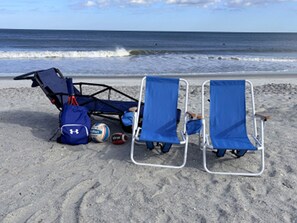 Beach nearby - Walk to beach, dining, pool, and all home comforts (St. Augustine)