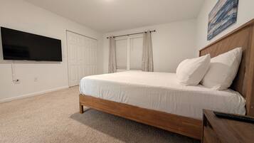 Schreibtisch, kostenloses WLAN, Bettwäsche