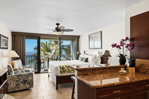Smart TV - Lahaina Shores 515 Oceanfront Studio with Lanai, Sunset & Island Views (Lahaina)