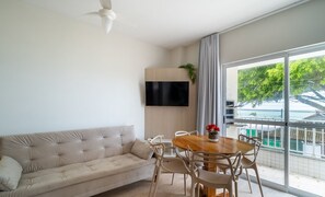 Basic Apartment | Living area - Apt With Balcony, Barbecue and Ocean View Rbv0103 (Florianópolis)