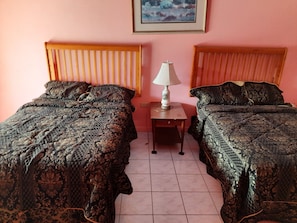 8 soveværelser, strygejern/strygebræt, Wi-Fi, sengetøj