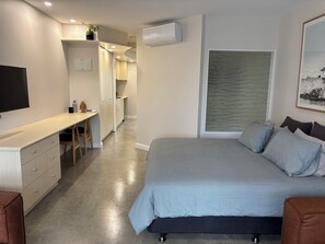 2 habitaciones, tabla de planchar con plancha y wifi gratis 