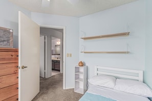 3 bedrooms, desk, iron/ironing board, free WiFi - Stunning 3 Bedroom home in Ahwatukee (Phoenix)
