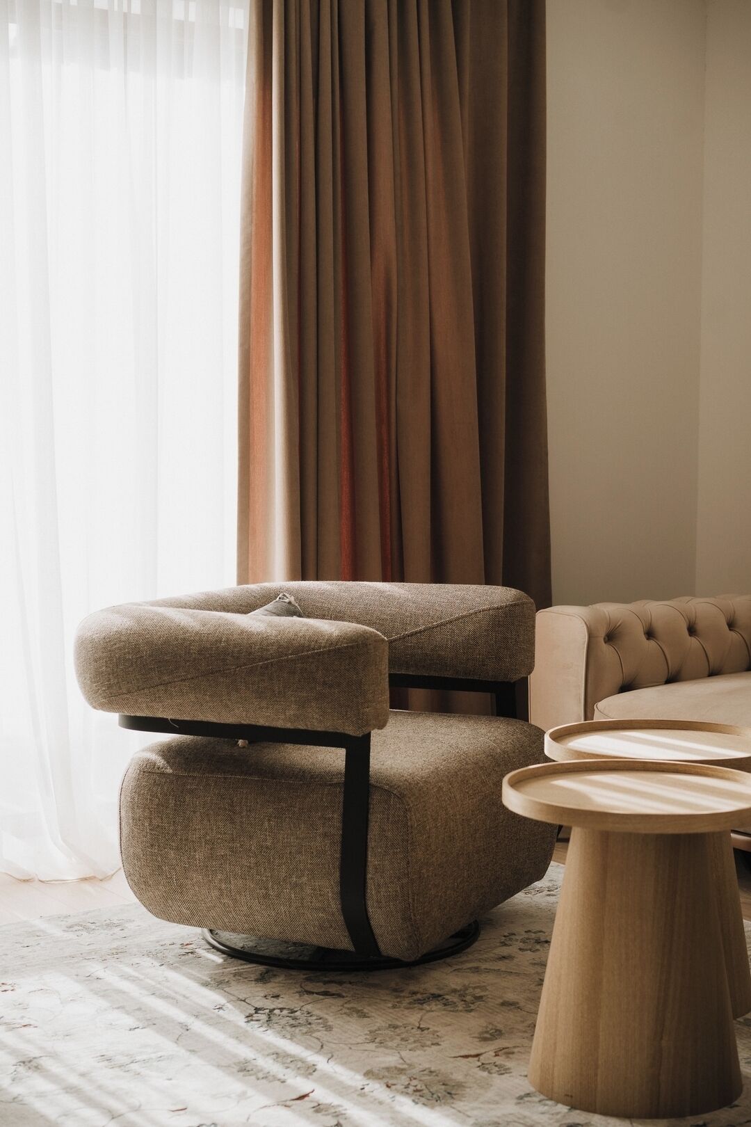 Televisie en een open haard