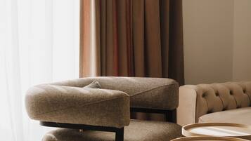 Televisie en een open haard