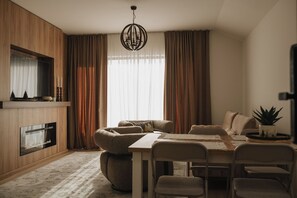 Télévision, cheminée