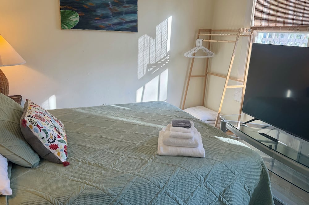 The Coconut Grove Hideaway