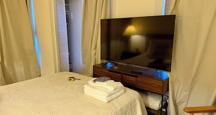 The Coconut Grove Hideaway