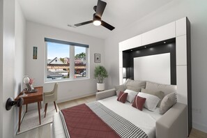 3 bedrooms, desk, free WiFi