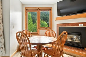 Dining - Ski in/ski out condo at Winter Park - cozy slopeside with pool, hot tub & more (Winter Park)