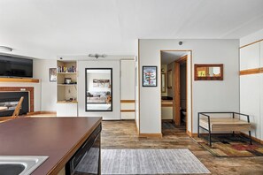 Interior - Ski in/ski out condo at Winter Park - cozy slopeside with pool, hot tub & more (Winter Park)