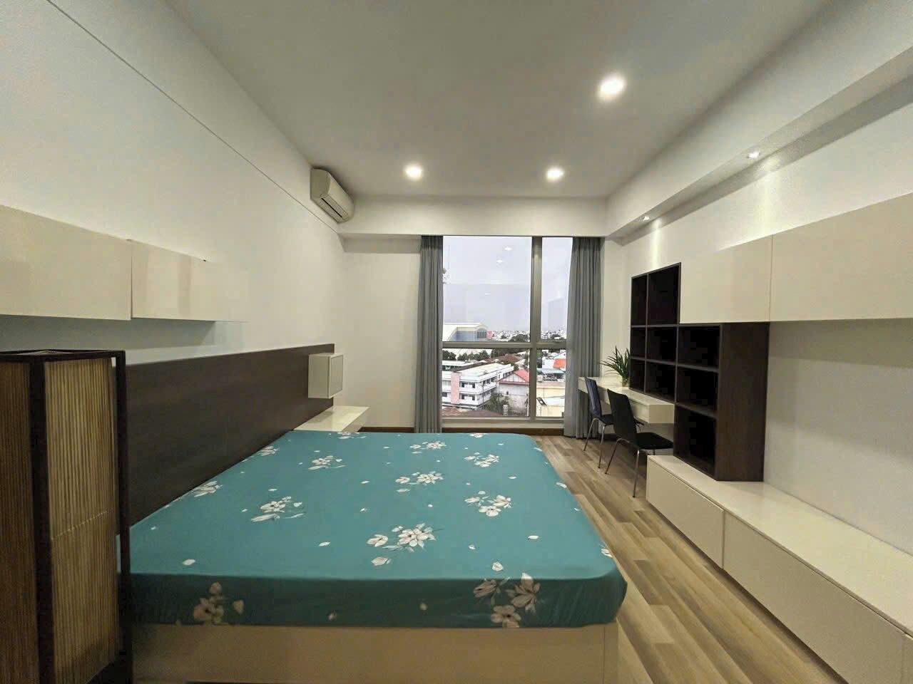 그랜드 스위트, 침실 1개, 클럽 라운지 이용, 시내 전망 | 이집트산 면 시트, 고급 침구, 오리/거위털 이불, 셀렉트 컴포트 침대