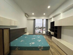 Grand Suite, 1 Bedroom, Club Lounge Access, City View | Egyptian cotton sheets, premium bedding, down comforters - Pavilion Luxury Soho Manhattan Vacation (Cau Ong Lanh)