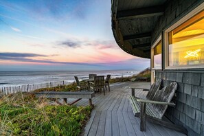 Outdoor dining - House 60 in Pajaro Dunes on the Monterey Bay (Pajaro Dunes)